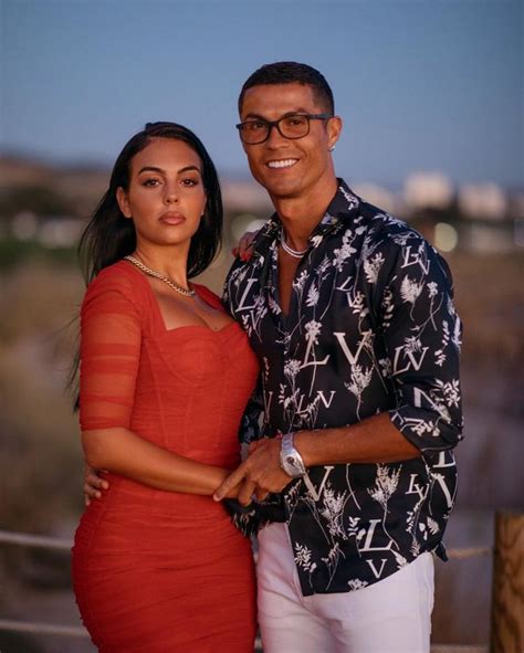 georgina rodriguez unrecognisable in throwback snaps before meeting cristiano ronaldo daily star