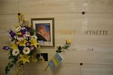 Tammy Wynette (1942-1998) - Find A Grave Memorial in 2020 | Tammy ...