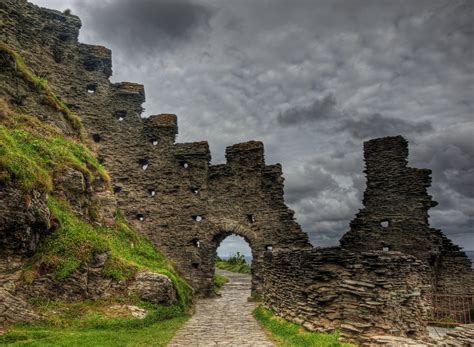 Рождены, чтобы быть королями, принцы вселенной, fighting and free, got your world in my hand. Tintagel Castle ruins | Tintagel Castle This is Tintagel ...