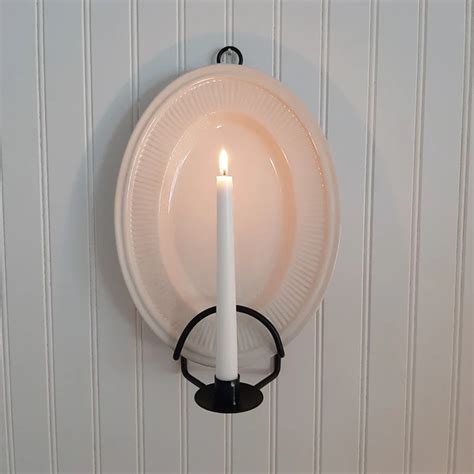 It is sure to add a touch of elegance to a room, ideal for displaying in the living room, dining room or hallway. Wall Mounted Plate Rack with Candle Holder in 2020 | Plate ...