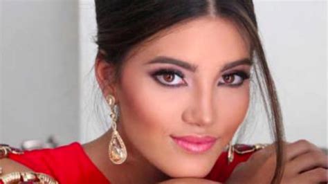 Puerto Ricos Stephanie Del Valle Crowned Miss World 2016