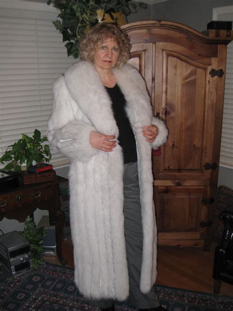 older women in furs peaks free porn