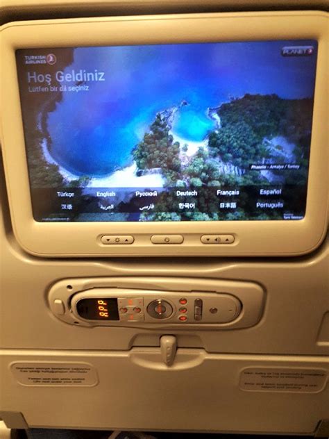 Review Turkish Airlines Boeing 777 Economy Class NRT IST Paliparan