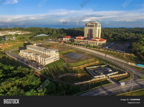 The university has a dedicated library. Labuan,Malaysia-June 7,2016:UMS Image & Photo | Bigstock