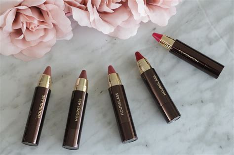 Classy On The Run Hourglass Girl Lip Stylo Swatches And Story