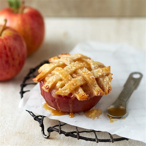 These Mini Apple Pies Baked In An Apple Make Us Want All Fall All The Time Eatingwell