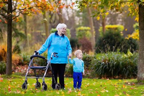 The Best Walkers For Seniors All You Need To Know