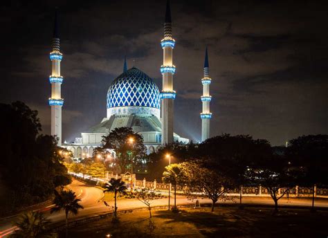 Sultan Salahuddin Abdul Aziz Shah Mosque Selangor