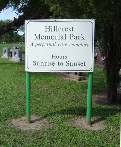 Hillcrest Memorial Gardens Cemetery Las Cruces Nm Fasci Garden