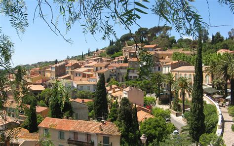 Bormes Les Mimosas Village Fleuri Sur La Côte Française