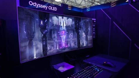 ویدیو بازی کردن بدون کنسول و pc با مانیتور گیمینگ Odyssey OLED G8