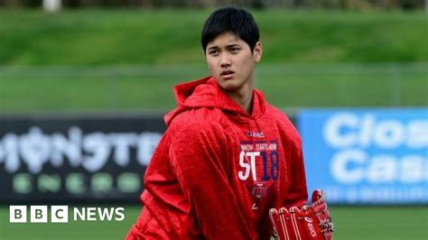 Japans Baseball Star Shohei Ohtani Draws Babe Ruth Comparisons Bbc News