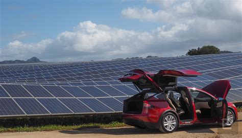 Teslas New Solar Energy Station Will Power Hawaii At Night