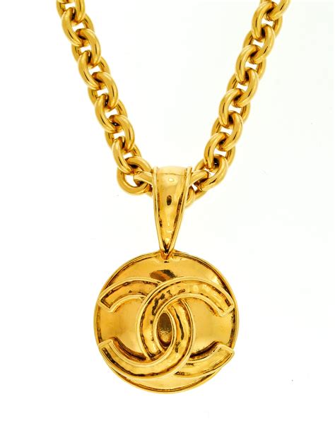 Chanel Vintage Gold Cc Logo Pendant Necklace From Amarcord Vintage