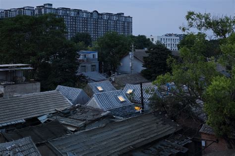 Tao Divides Hutong Into Split Courtyard House In Beijing