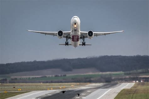 AAI To Upgrade Runways At Seven Airports By March 2022 - travelobiz