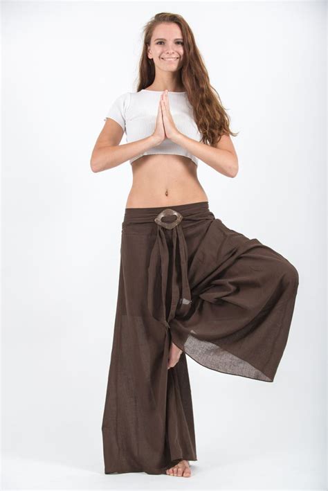 Harem pants are worn by several people across the globe but have come into fashion recently and have hit harem pants are classic eastern legwear that loosely resembles joggers but is made out of a basically, if it looks good to you, your harem pants outfit is good to go. 54 best Palazzo Pants images on Pinterest | Harems ...