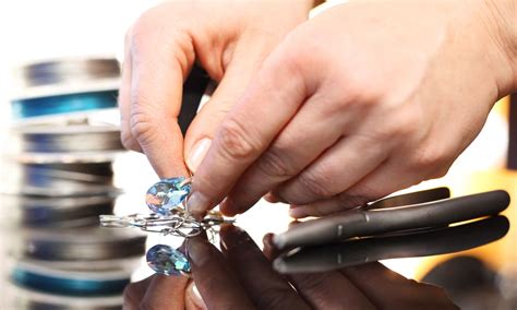 Swarovski Crystal Vs Diamond Whats The Difference