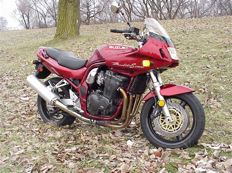 I have tried to tell the suzuki gsf 1200 bandit model history on this page as i know it. 2000 Suzuki GSF 1200 S Bandit - Moto.ZombDrive.COM
