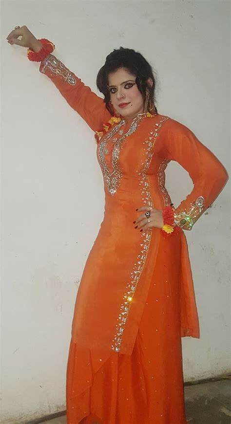 Pashto World Official Blog Pashto And Punjabi Drama Actress Shanza Khan Looks So Hot And Beautiful