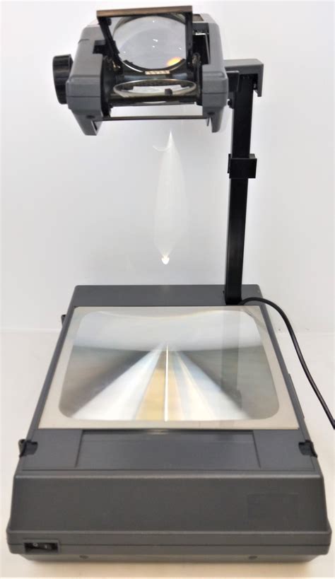 Used 3m 2000ag Portable Overhead Projector For Sale At Chemistry Rg