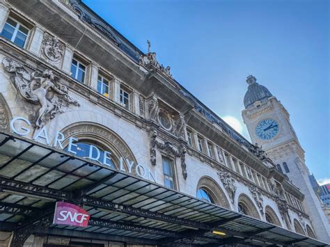 La Petite Halle Voyageurs De La Gare De Lyon En Cours De Rénovation