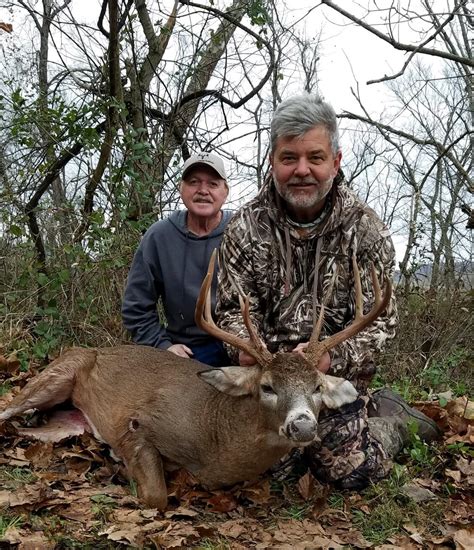 Ohio Deer Hunts Ohio Whitetail Deer Guide Monster Trophy Bucks