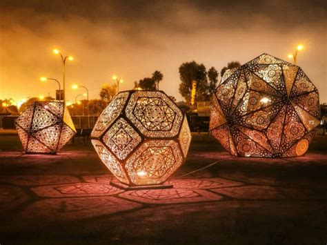 Geometric Light Sculptures Proposed For Patricias Green