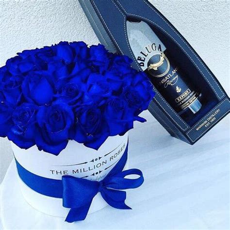 Blue Rose Flower Bouquet Elvis Huffman