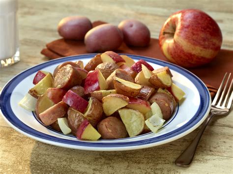 The recipe is also very versatile: One-Dish Roasted Potatoes and Apples with Chicken Sausage ...