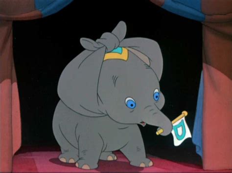 Dumbo Classic Disney Image 4612943 Fanpop