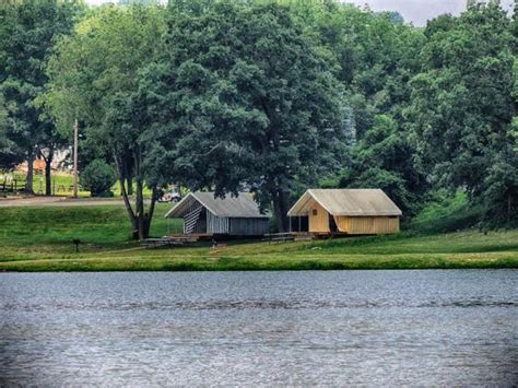 Ohio offers a beautiful and varied landscape, from tall stony mountains to deep forested valleys, and this makes it an excellent camping destination. The 9 Best, Most Beautiful Lakeside Camping Spots In Ohio