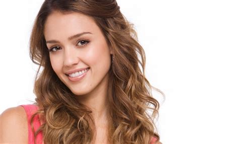 Jessica Alba Weight Height And Age We Know It All