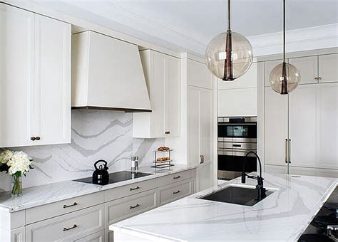 Backsplash ideas black granite countertop this modern design shows a sense of approach that denotes beauty in minimalism. Utilize Sheet Backsplashes for Stunning Visual Appeal