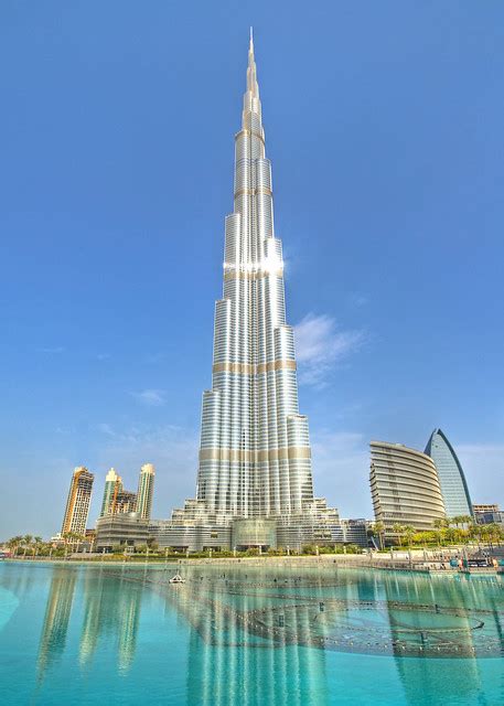 Burj Khalifa The Colossal Architectural Marvel Easy Destination Blog