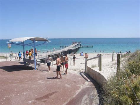 Beach Fun Warnbro Beach Western Australia Pepi Descubriendomimundo