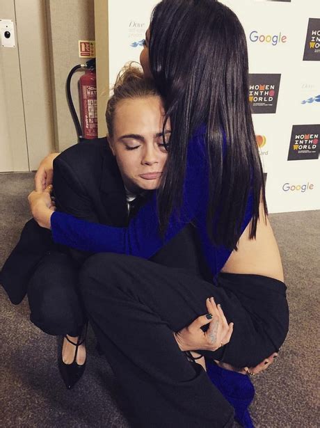 Cake Reunited Cara Delevingne And Kendall Jenner Look Very Happy To See Each Other Capital