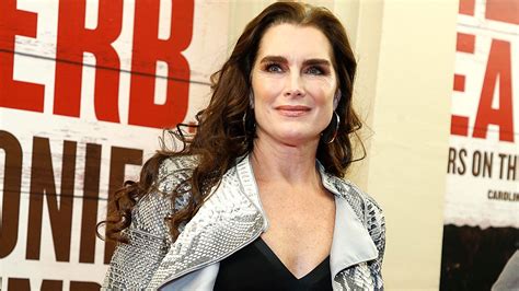 Brooke Shields Is Recovering After Breaking Her Femur Entertainment Tonight