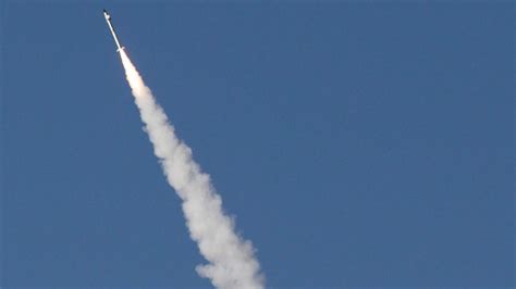 Iron dome missile system features. A look at Israel's 'Iron Dome' anti-missile defense system ...