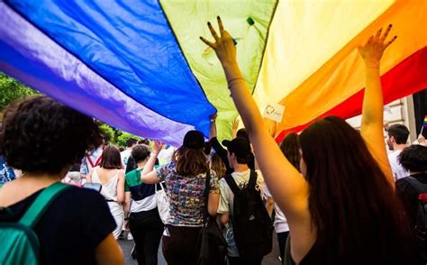 Romanian Referendum To Ban Same Sex Marriage Fails After Only 20 Vote