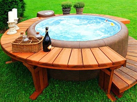 Jacuzzi einbau mit wasserspiel kombiniert. Jacuzzi Selber Bauen Garten Whirlpool Und Abdeckung Anleitung von Whirlpool Selber Bauen Holz ...