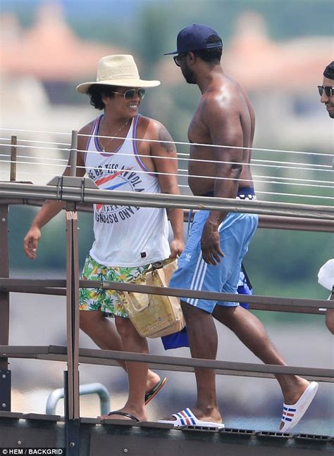 Bruno Mars Fans React To His Beach Body As He Slips On Printed Trunks