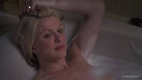 Naked Courtney Love In Trapped