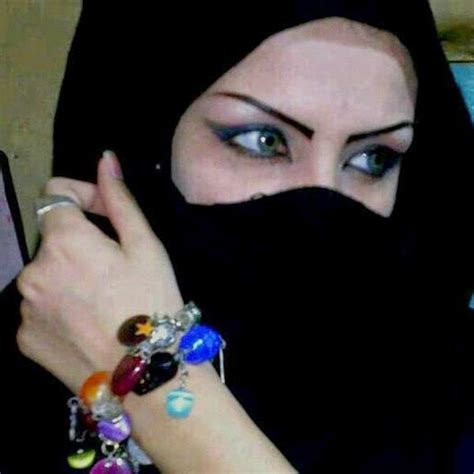 ساره فتاه سعوديه جميله عمرها 31 مطبقه تقيم في مدينة الدمام تبحث