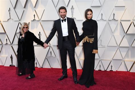 Bradley Cooper At The 2019 Oscars Popsugar Celebrity Photo 20