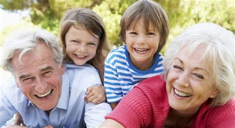 5 Motive Importante De Ce Nepoții Trebuie Să Trăiască Alături De Bunici
