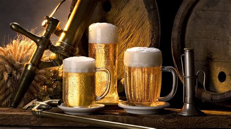 Online Crop Three Clear Drinking Glasses Filled With Beer Hd