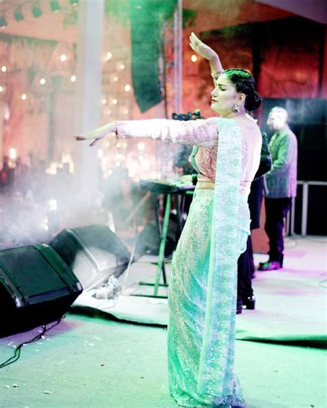 Sapna Choudhary Flaunts Her Sexy Thumkas In Stylish Shimmery Green