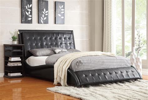 Tully Black Queen Upholstered Platform Bed From Coaster 300362q