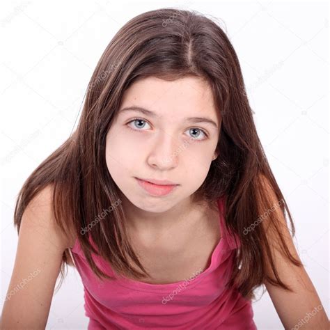 Hermosa chica adolescente joven con corchetes fotografía de stock Alexandra Lande